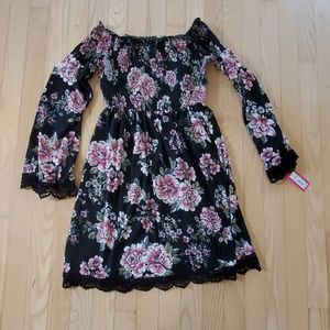 Off the shoulder flower dress